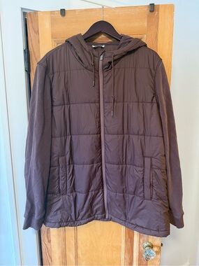 tentree Men's XL Quilted Hooded Jacket in Maroon